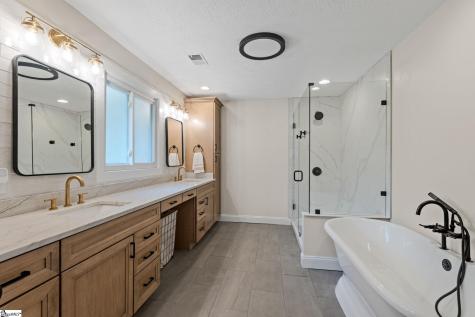 406 Huntington Road Easley SC 29642