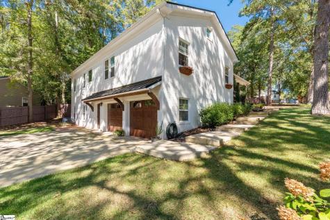 2 Prancer Avenue Greenville SC 29605