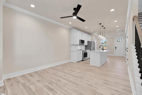 9 Hawthorne Lane Greenville SC 29605