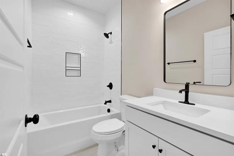 9 Hawthorne Lane Greenville SC 29605