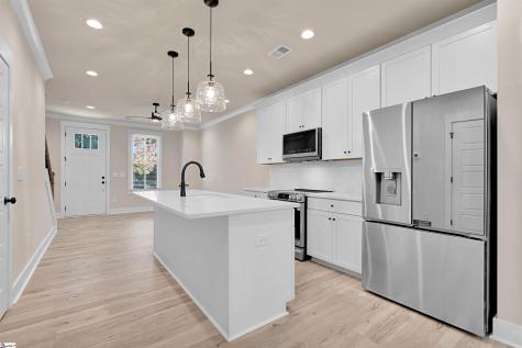 9 Hawthorne Lane Greenville SC 29605