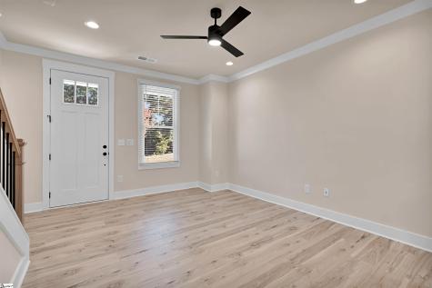 9 Hawthorne Lane Greenville SC 29605