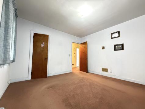 9 Twin Springs Drive Greenville SC 29605