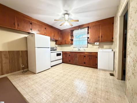 9 Twin Springs Drive Greenville SC 29605