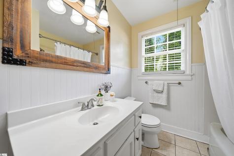 8 Northwood Avenue Greenville SC 29609