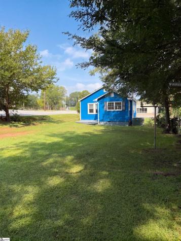 946 N Logan Street Gaffney SC 29341
