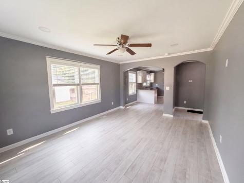 946 N Logan Street Gaffney SC 29341