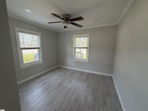 946 N Logan Street Gaffney SC 29341