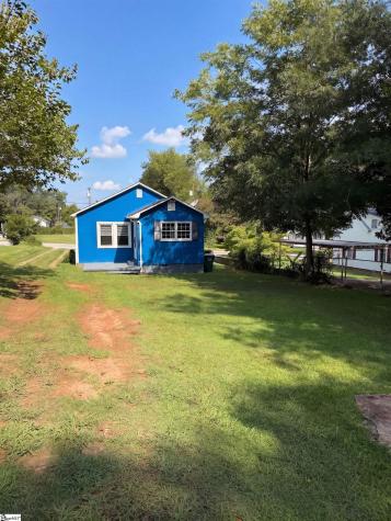 946 N Logan Street Gaffney SC 29341