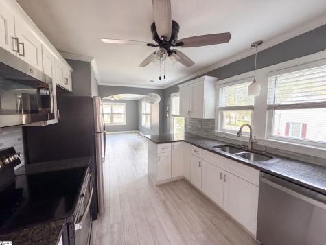 946 N Logan Street Gaffney SC 29341