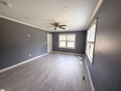 946 N Logan Street Gaffney SC 29341