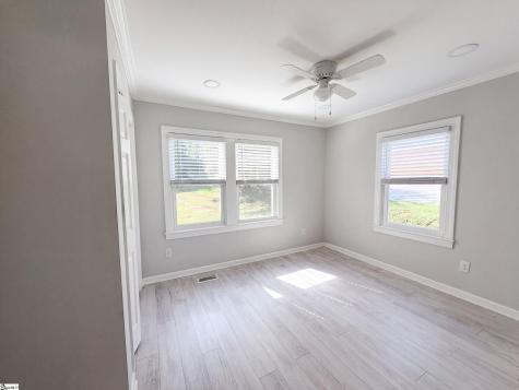 946 N Logan Street Gaffney SC 29341