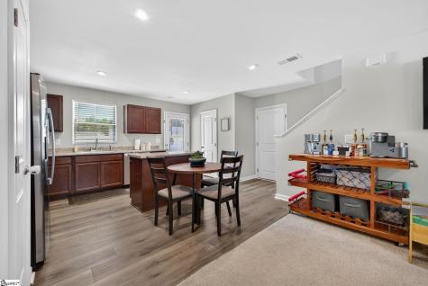 2034 Evanston Drive Wellford SC 29384