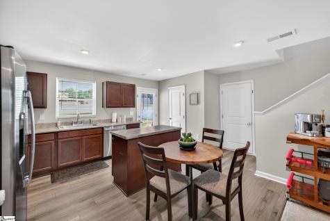 2034 Evanston Drive Wellford SC 29384
