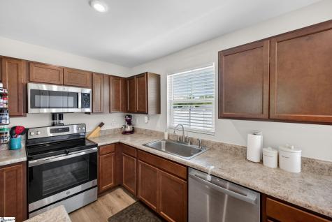 2034 Evanston Drive Wellford SC 29384