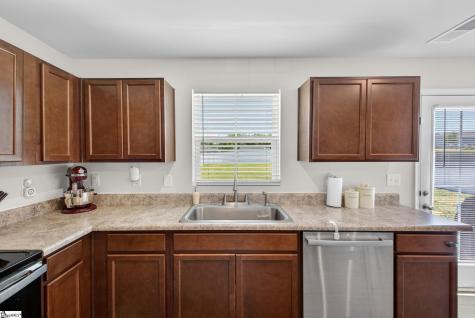 2034 Evanston Drive Wellford SC 29384