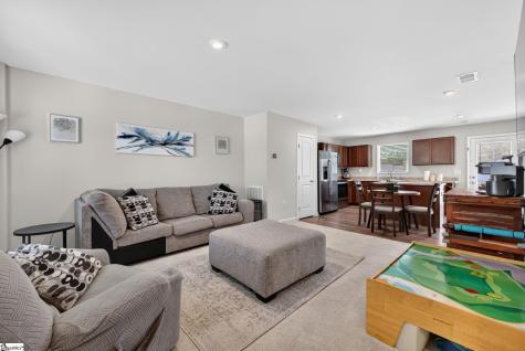 2034 Evanston Drive Wellford SC 29384