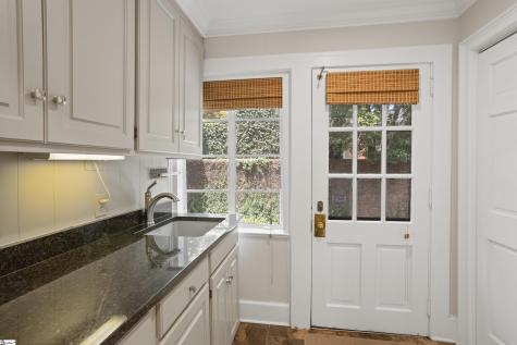 517 Mcdaniel Avenue Greenville SC 29601