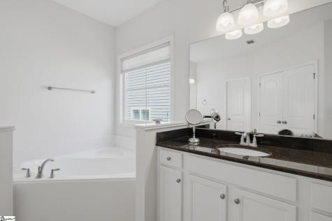 7 Wiscasset Way Greenville SC 29615
