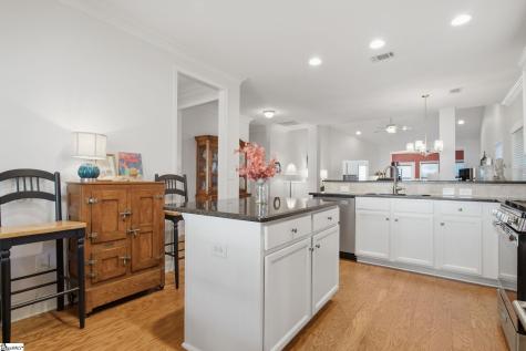 7 Wiscasset Way Greenville SC 29615