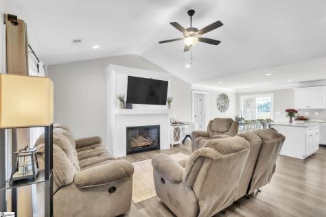437 Cherokee Creek Road Gaffney SC 29341