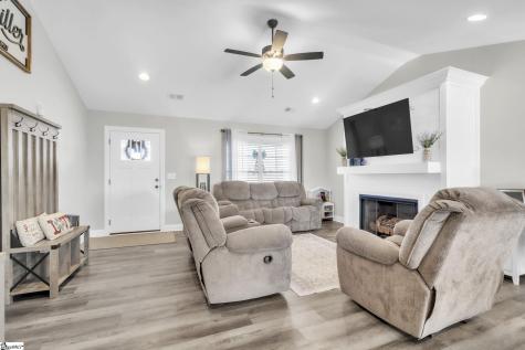 437 Cherokee Creek Road Gaffney SC 29341