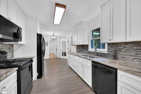 301 Mountain View Court Greenville SC 29611