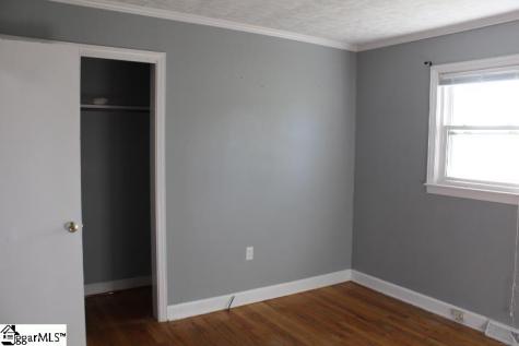 86 Grove Street Clinton SC 29325