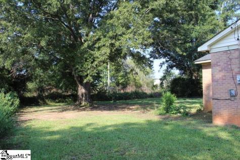 86 Grove Street Clinton SC 29325