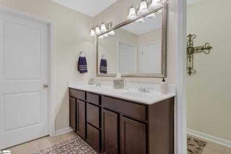 273 Stonewood Crossing Drive Boiling Springs SC 29316