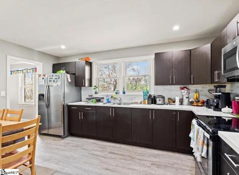 11 Lynhurst Drive Greenville SC 29611