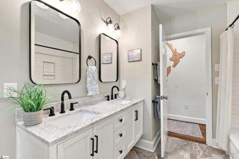 30 Lisa Drive Greenville SC 29615