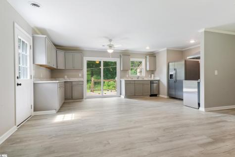 2428 Mt. Lebanon Road Buffalo SC 29321
