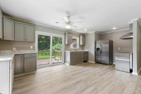 2428 Mt. Lebanon Road Buffalo SC 29321