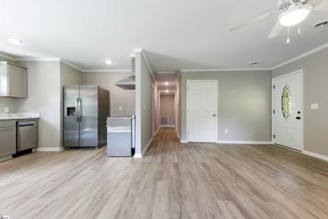 2428 Mt. Lebanon Road Buffalo SC 29321