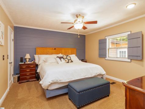 149 April Valley Lane Pickens SC 29671