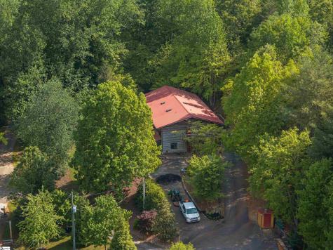 149 April Valley Lane Pickens SC 29671