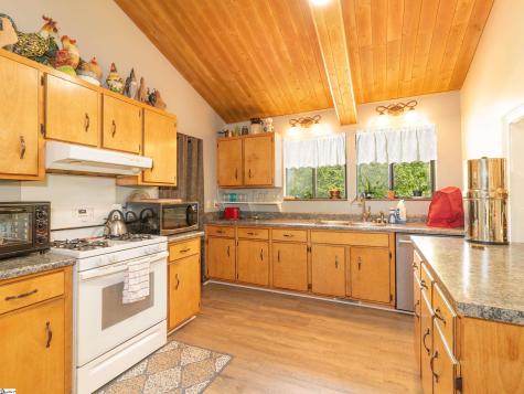 149 April Valley Lane Pickens SC 29671