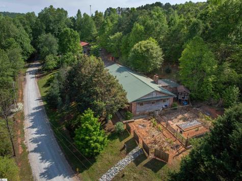 149 April Valley Lane Pickens SC 29671