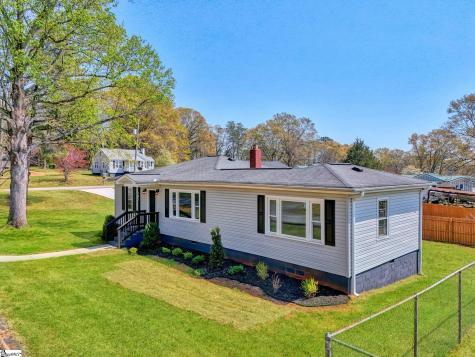 101 Mark Street Easley SC 29640