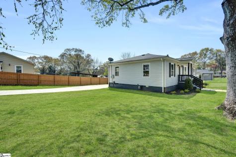 101 Mark Street Easley SC 29640