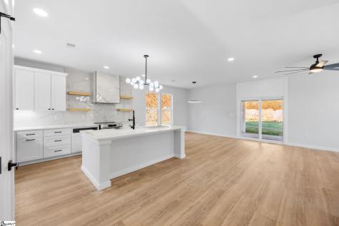 156 Boxwood Lane Easley SC 29640