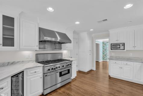 53 Club Forest Lane Greenville SC 29605