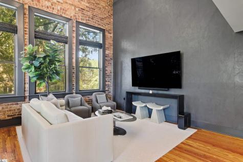 102 N Main Street Greenville SC 29601