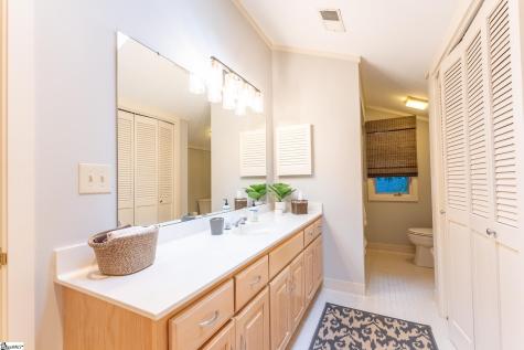 122 Paradise Circle Townville SC 29689
