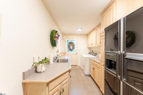 122 Paradise Circle Townville SC 29689