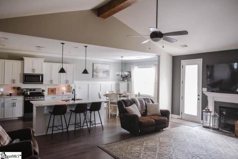 831 Orchard Valley Lane Boiling Springs SC 29316