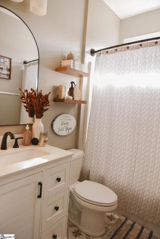 831 Orchard Valley Lane Boiling Springs SC 29316