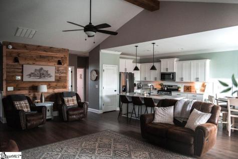 831 Orchard Valley Lane Boiling Springs SC 29316