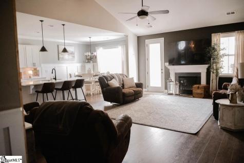 831 Orchard Valley Lane Boiling Springs SC 29316